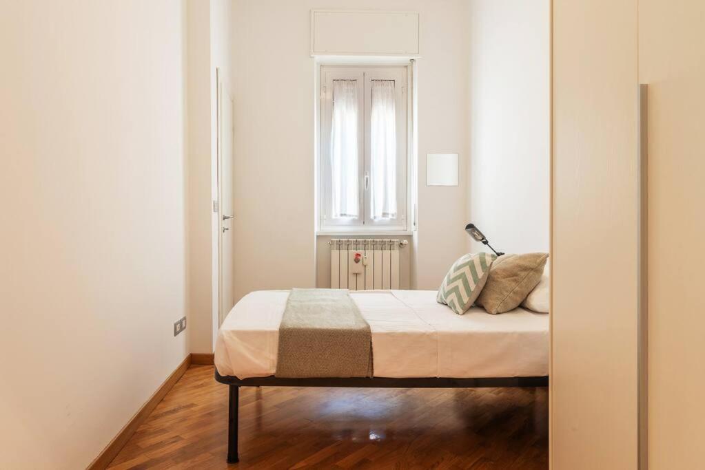 Eva Flexyrent Apartment มิลาน ภายนอก รูปภาพ