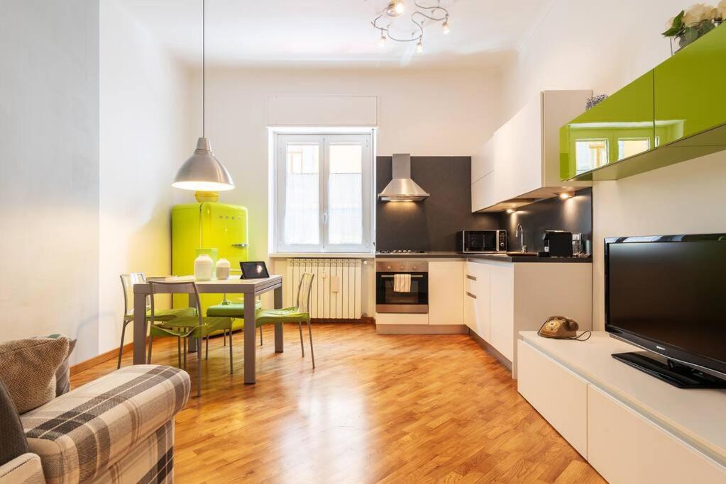 Eva Flexyrent Apartment มิลาน ภายนอก รูปภาพ